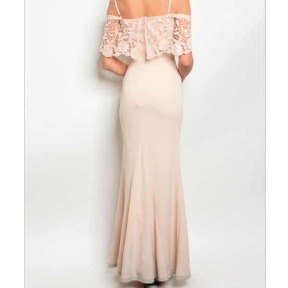 🆑 Blush Floral Overlay Dress - Picture 2 of 6